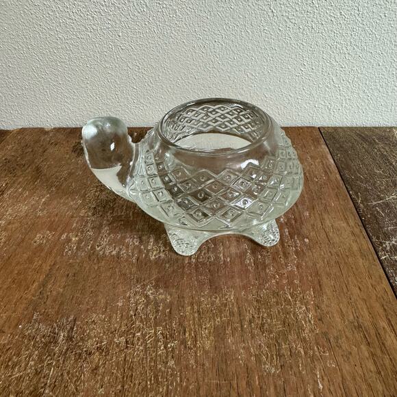 Avon Clear Glass Turtle‎ Votive Tea light Candle Holder Diamond Pattern HEAVY - Picture 1 of 7